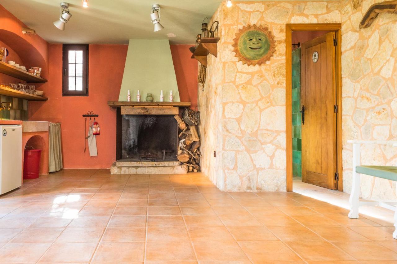Refugi - Ideal For Family Or Friends With Pool And Games Ferienhaus